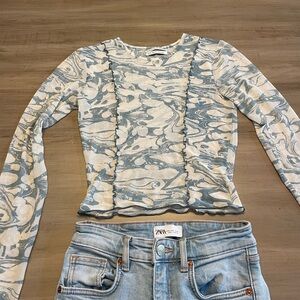 Beautiful sheer Urban Outfitters top xs